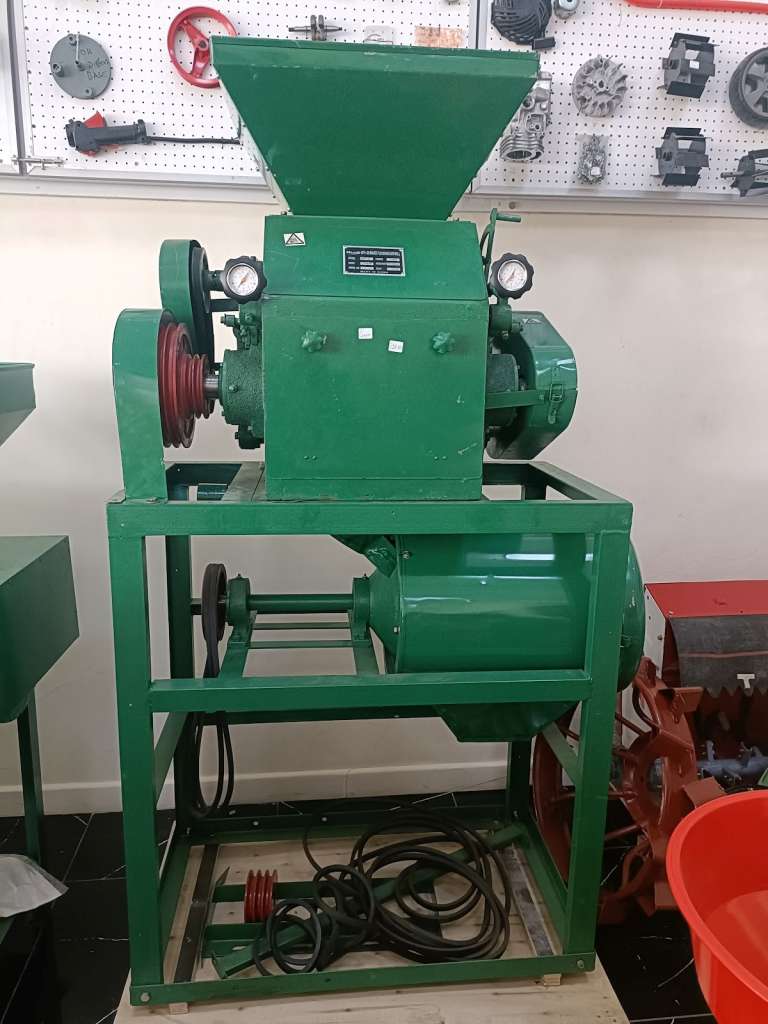 Roller mill machine (Milano)