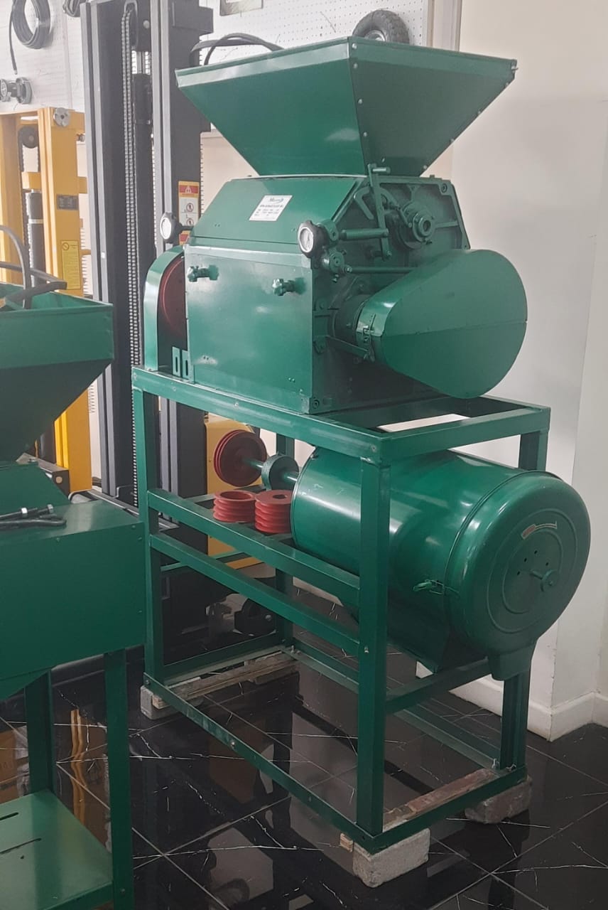 ROLLER MILL WITH CRUSHER GRADE ONE PRODUCTION